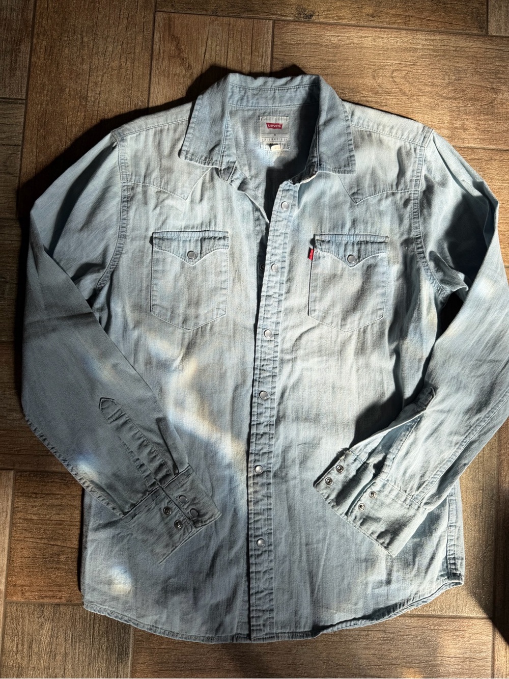 Levi's Light Wash Denim Western Shirt Jacket - Picture 1 of 7